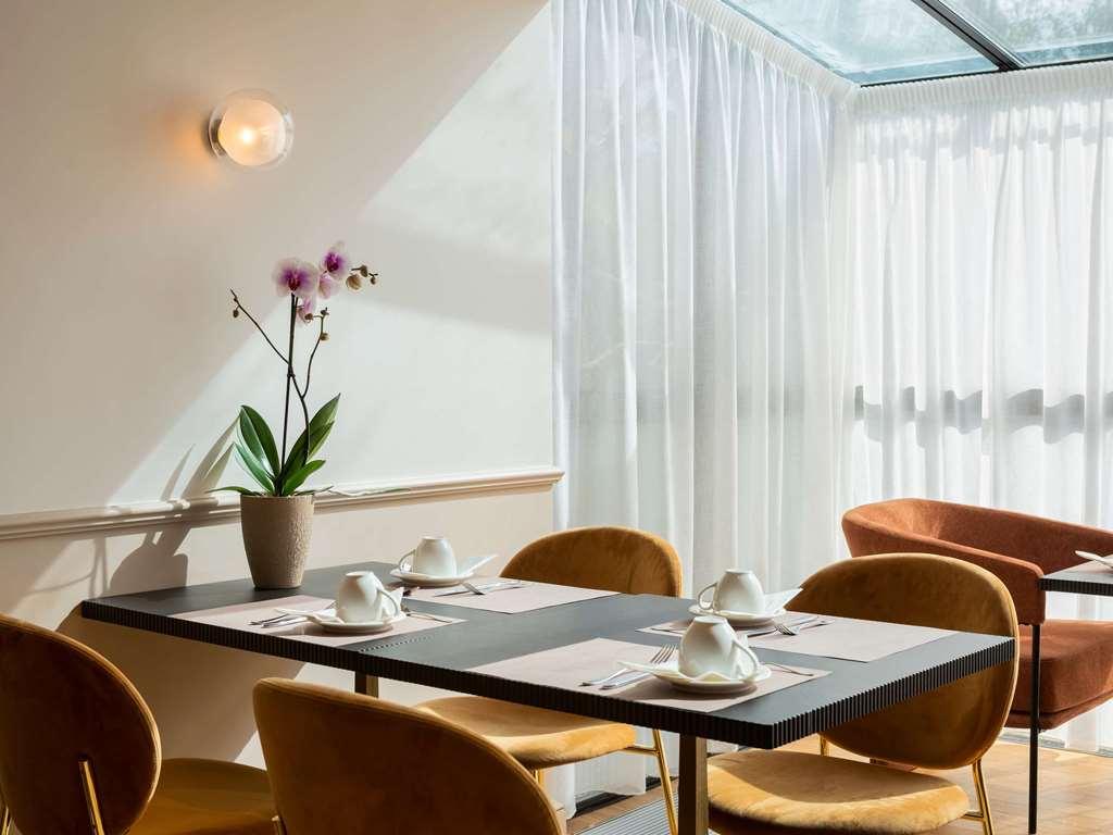 Mercure Paris Ouest Hotel 4*