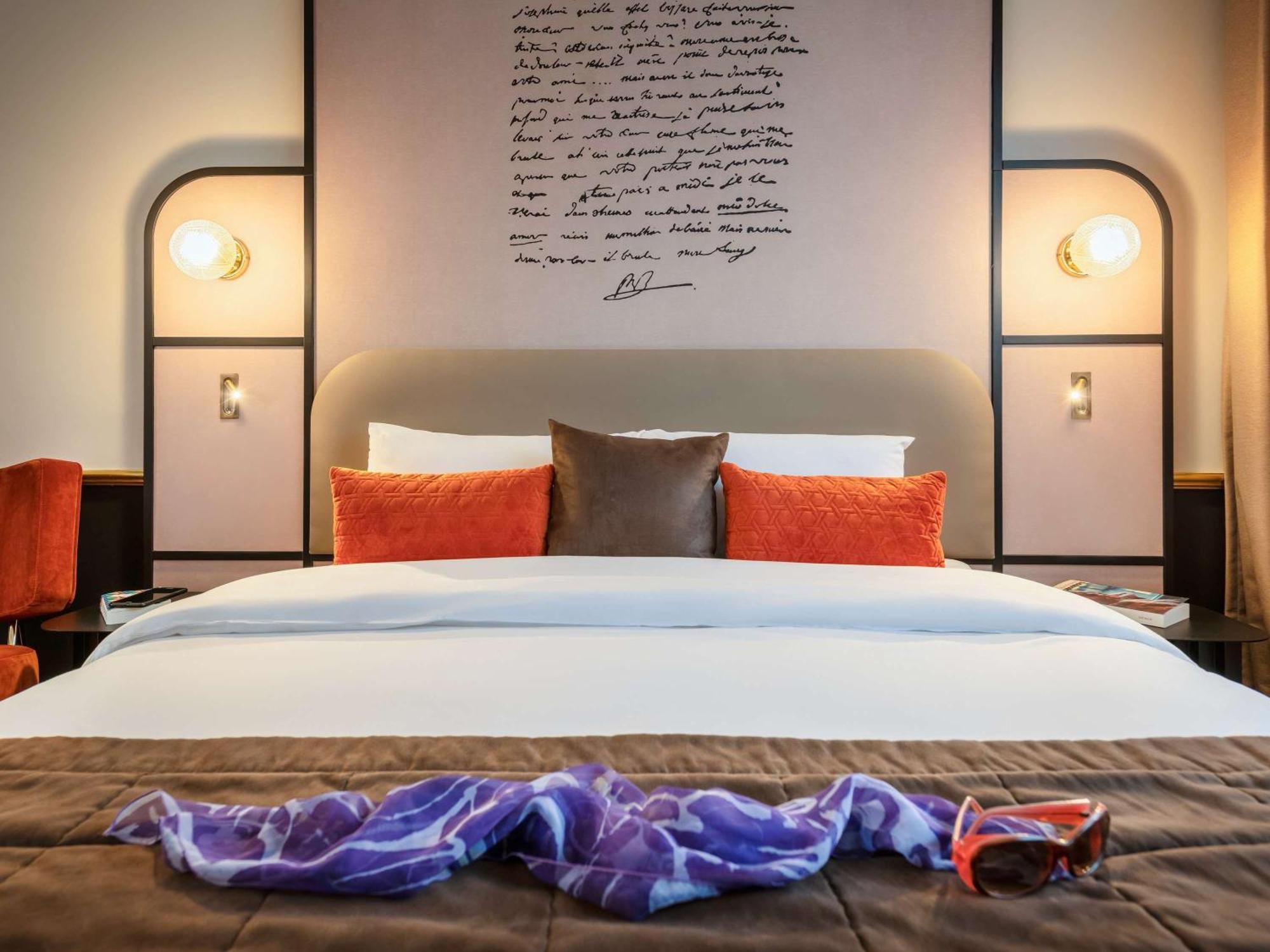 Mercure Paris Ouest Hotel 4*