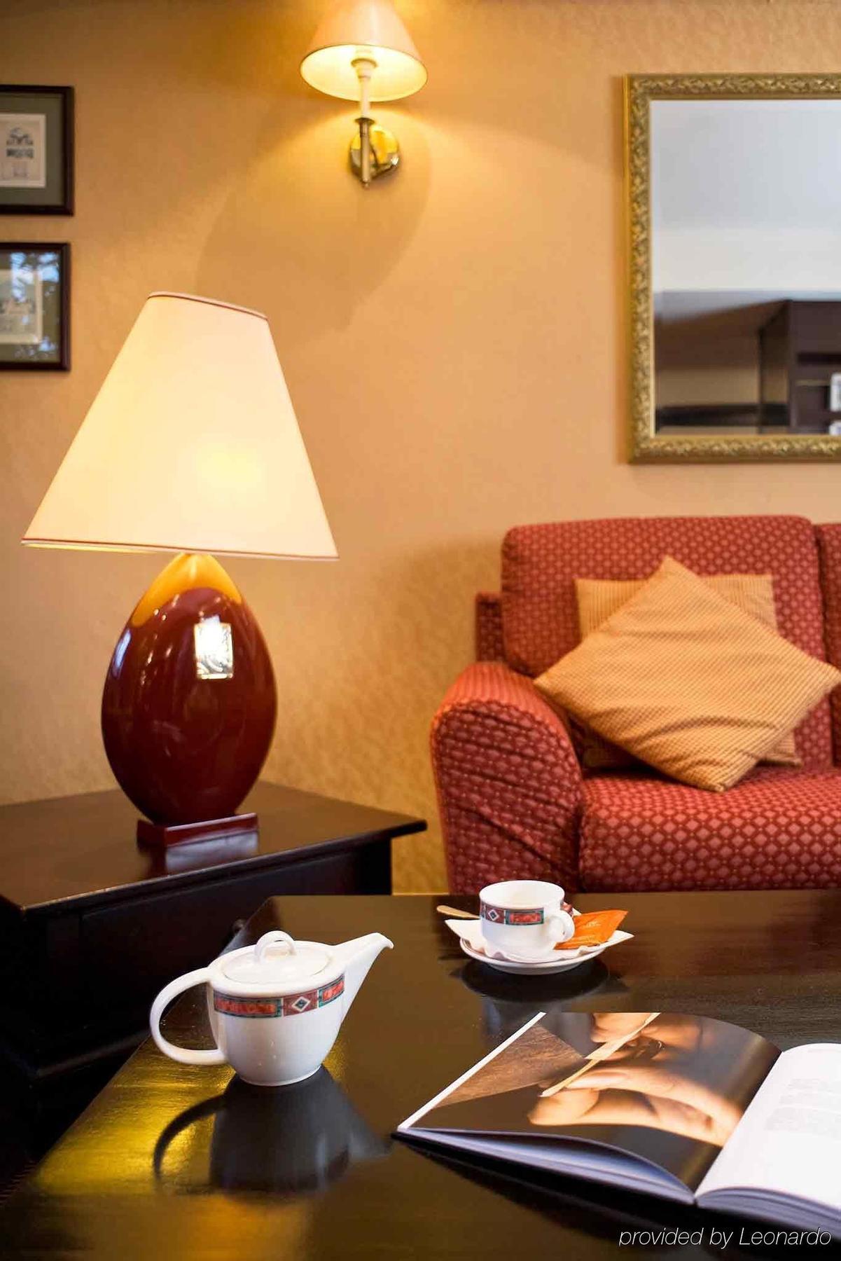 Hotel Mercure Paris Ouest 4*